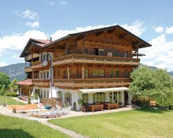 Pension Luzenberg im Sommer